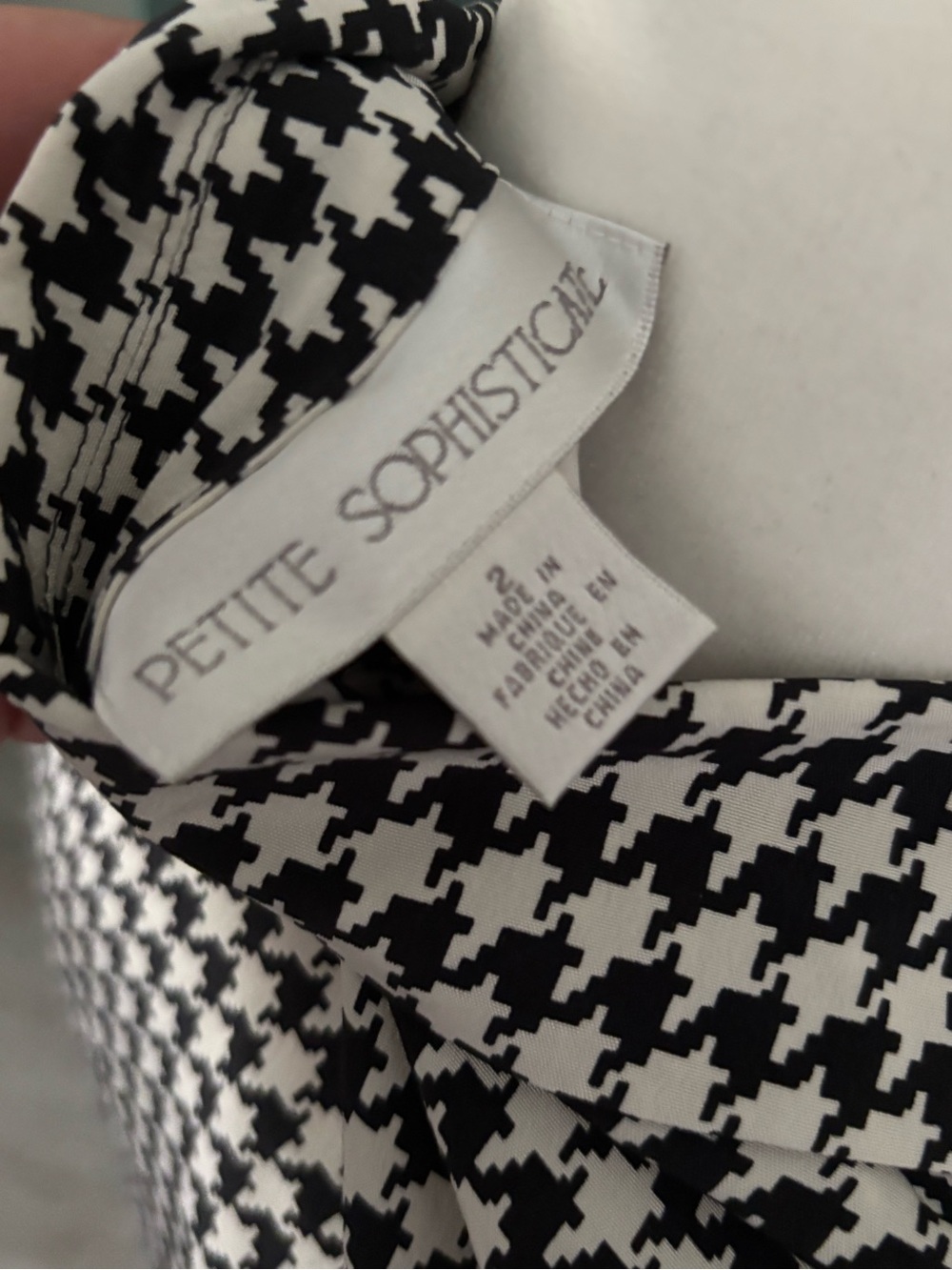 Petite Sophisticate Silk Black & White Houndstooth Top - Picture 5 of 6